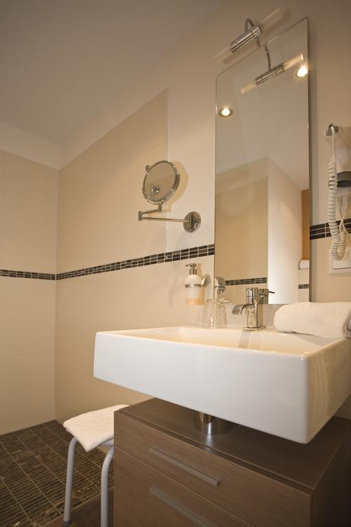 Hotel Schuberths Am Schloss Buttenheim Room photo